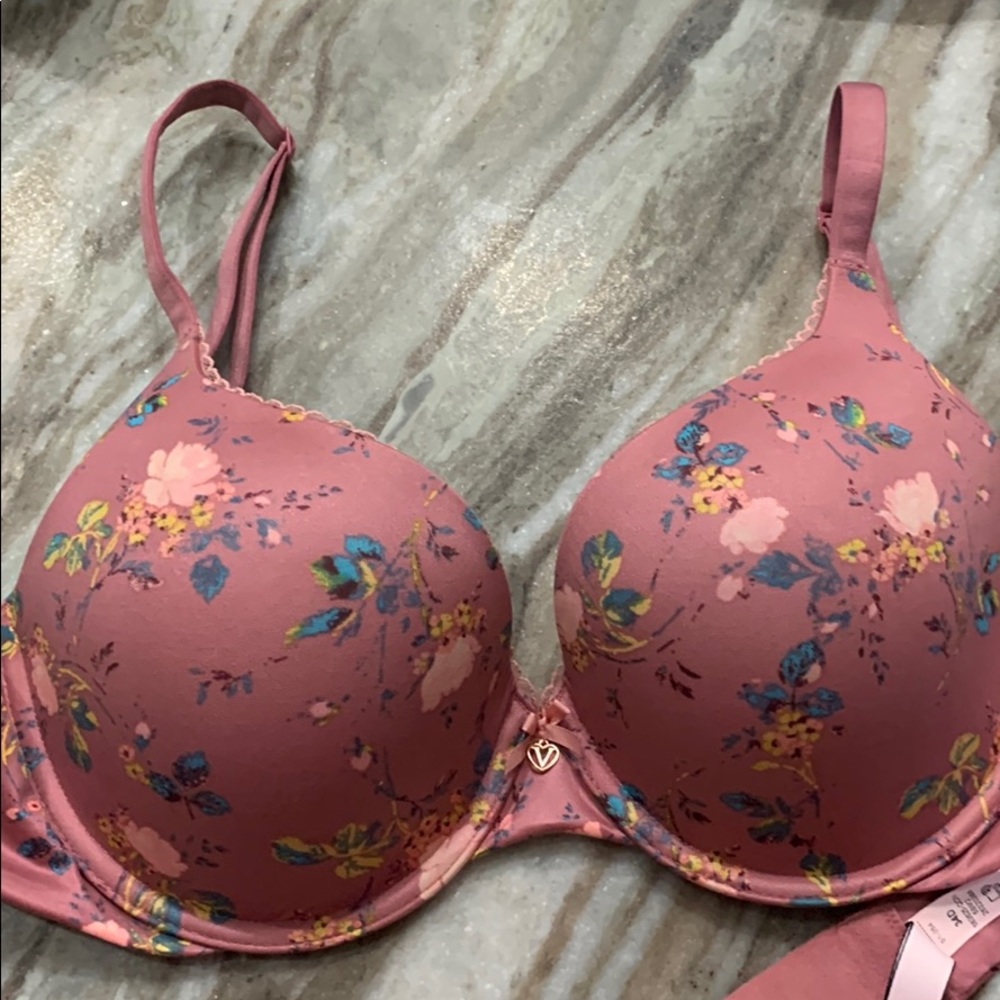 Body by victoria secret . Size 34D.